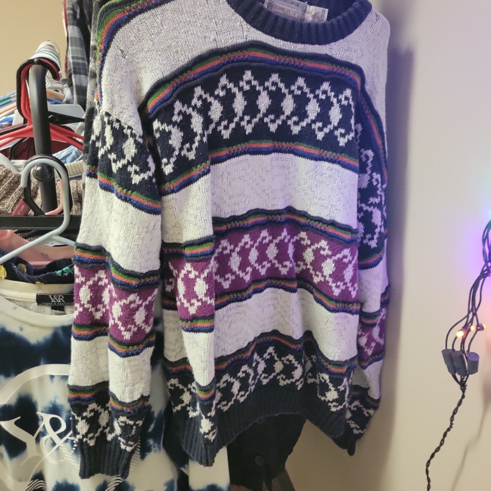 Multicolor Patterned Sweater - Picture 2 of 2